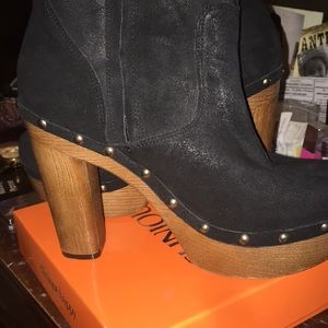 Andrea boot's 2 puestas nomas. Numero 10